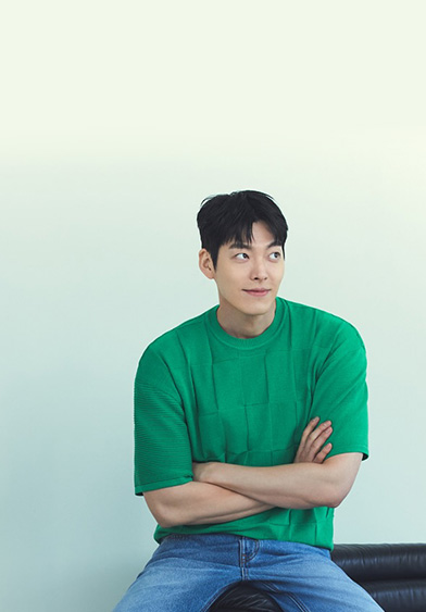 바쏘 옴므 外